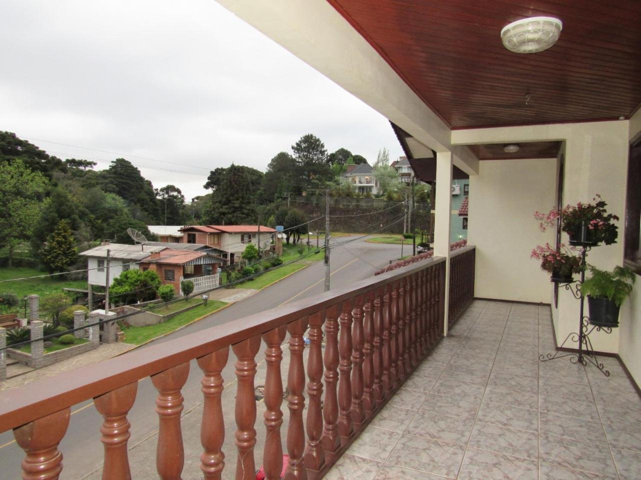 Apartamento Adriana Apartment Gramado Exterior photo